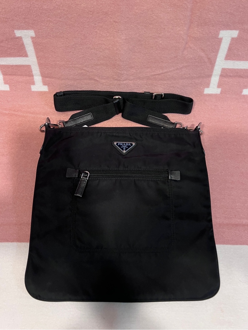 Prada🌟Black Nylon Messenger Crossbody Bag UNISEX. Offers always welcome!